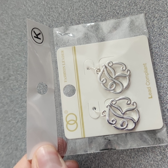 Monogram "K" earrings - Picture 1 of 2